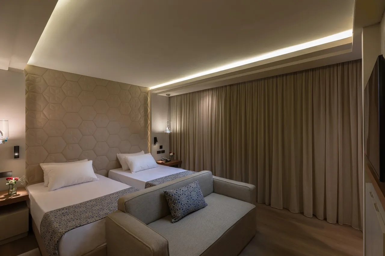 Junior Suite aboard Le Yacht I